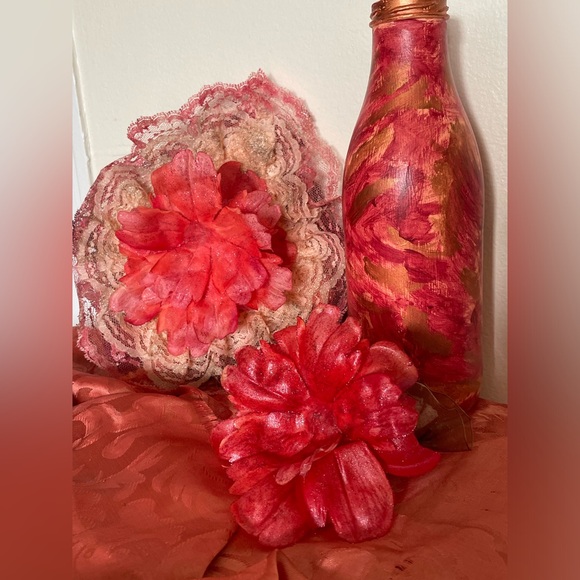 Hand Crafted Blossoms&Petals Of Mystique GypsyBottle&Pillow Set - Picture 8 of 11